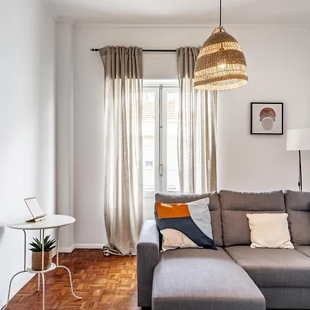 Spacious 3 Bedroom In The Heart Of Arroios * Lisboa