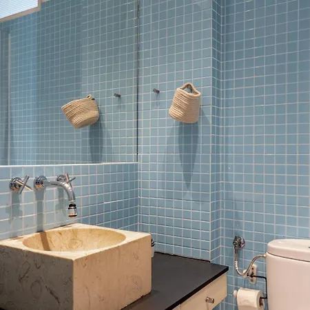 Apartment Spacious 3 Bedroom In The Heart Of Arroios Lisbon