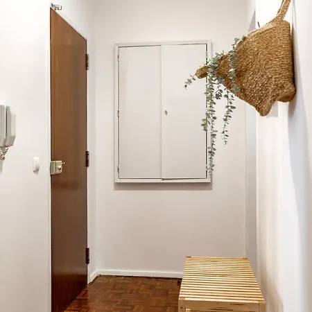Apartment Spacious 3 Bedroom In The Heart Of Arroios